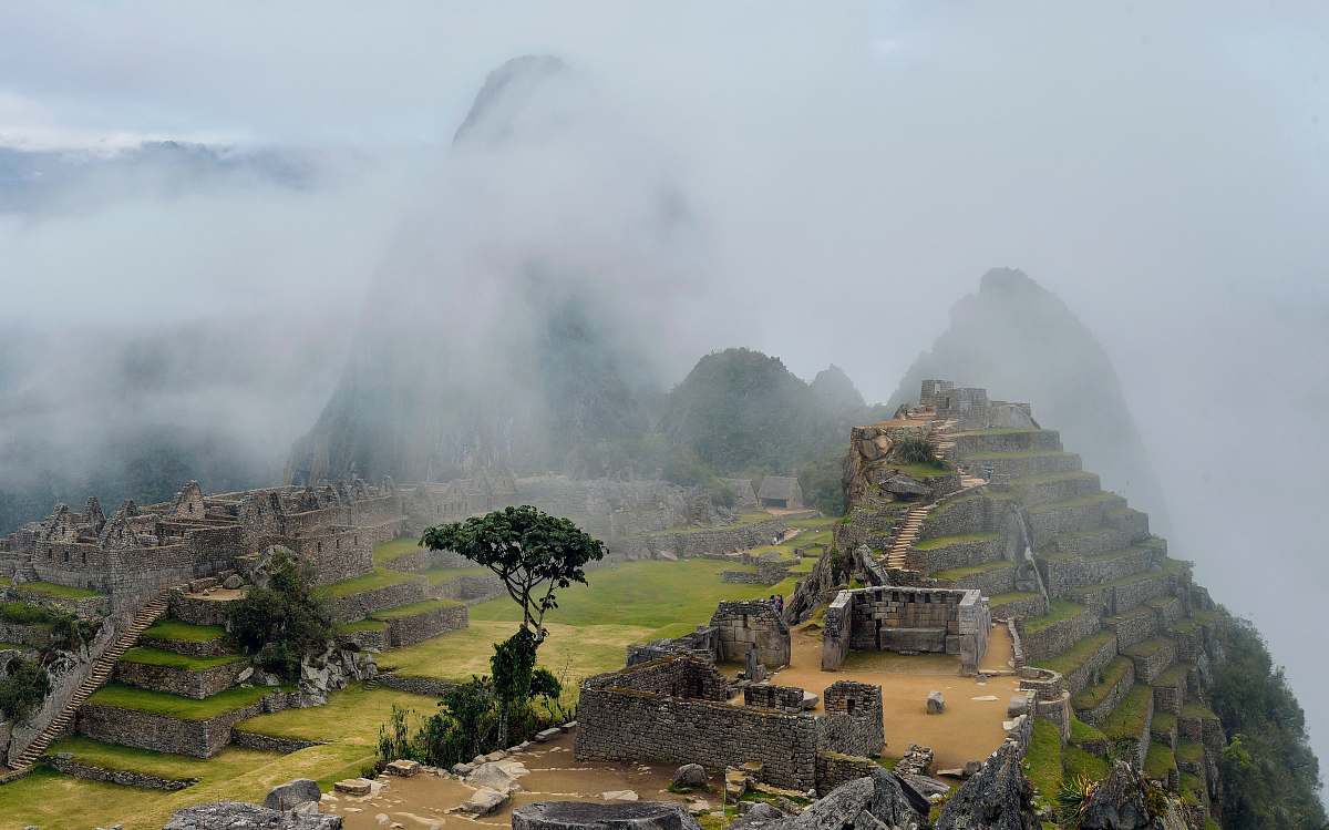 machu picchu fog-covered mountain scenery fog